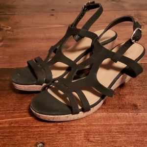 Girls Size 2 Sandal